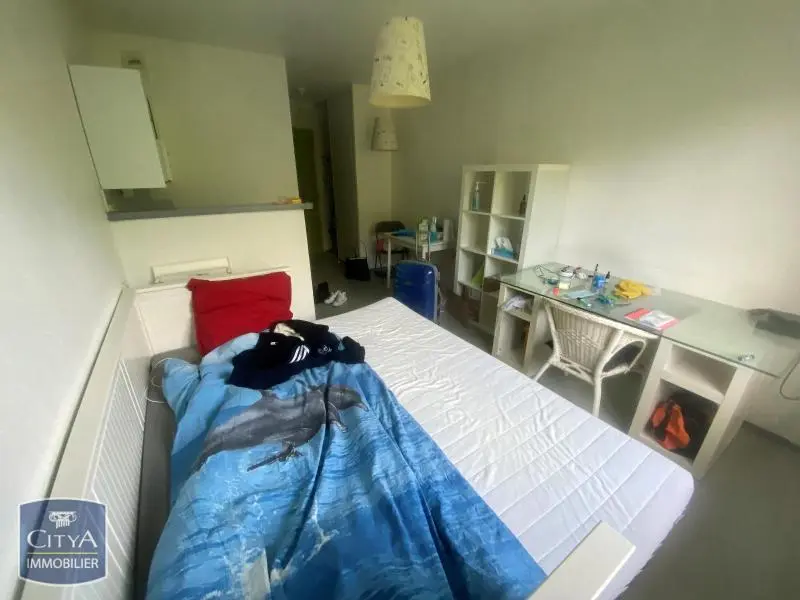 Photo 1 Appartement 1 pièce 18m²