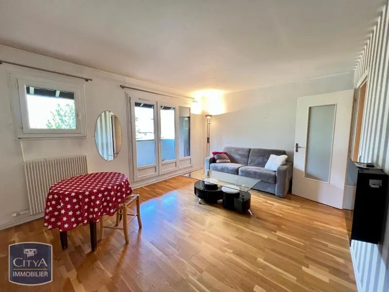 Photo 1 Appartement 1 pièce 29.8m²