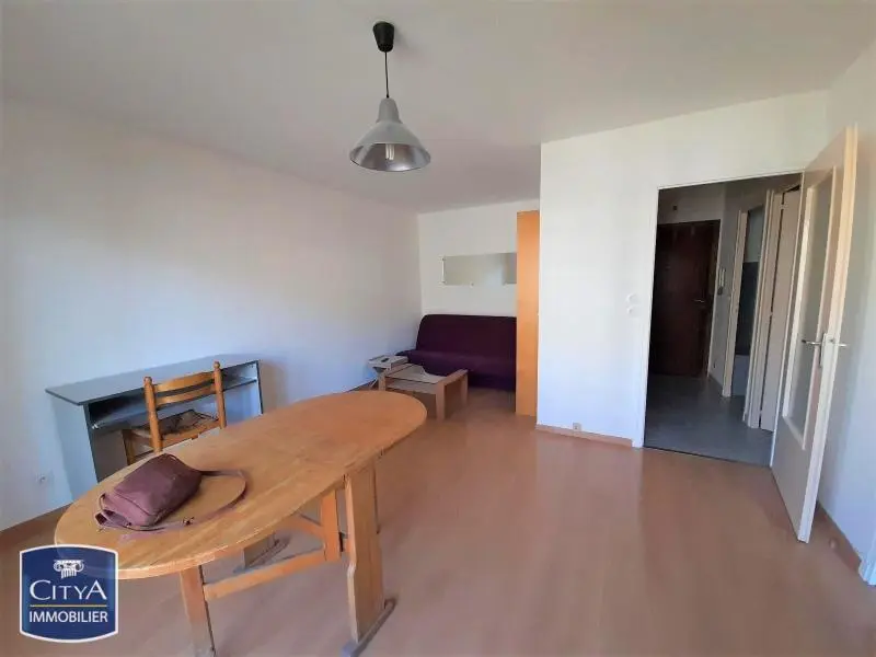 Photo 1 Appartement 1 pièce 32.92m²