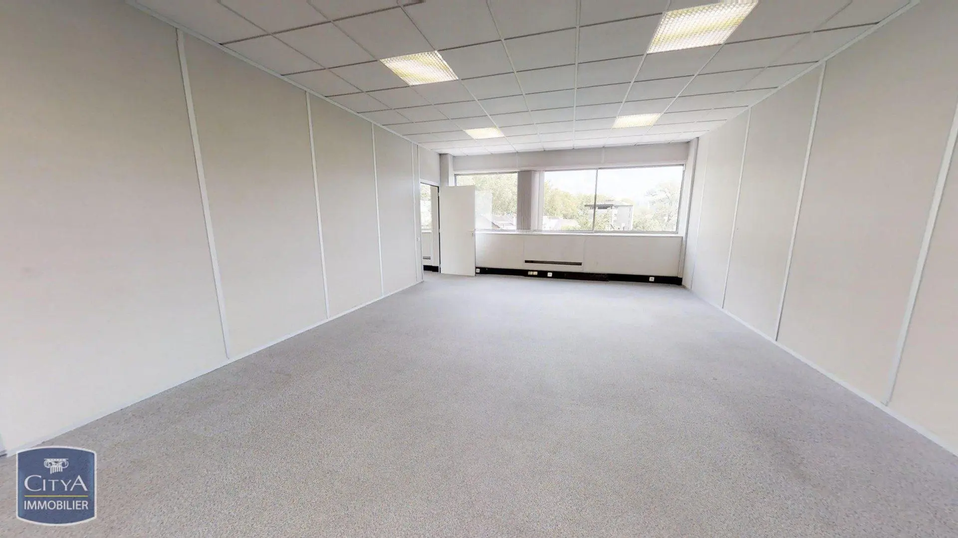 Photo 6 Fonds De Commerce 154m²