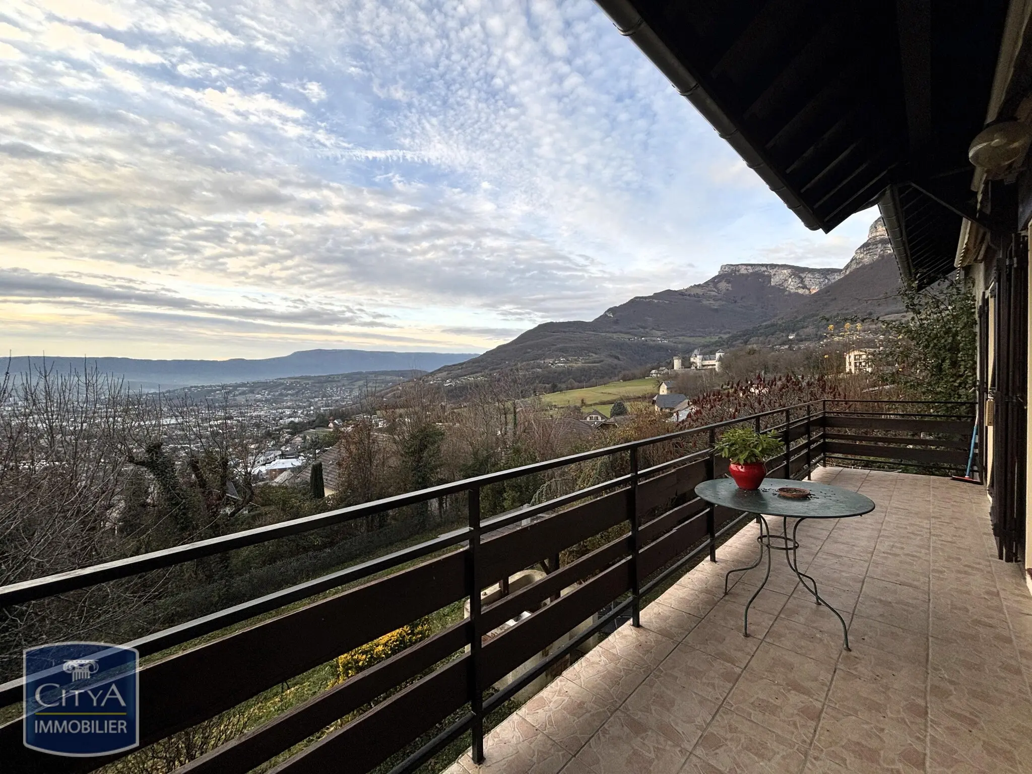 Photo 1 Maison 5 pièces 115m²