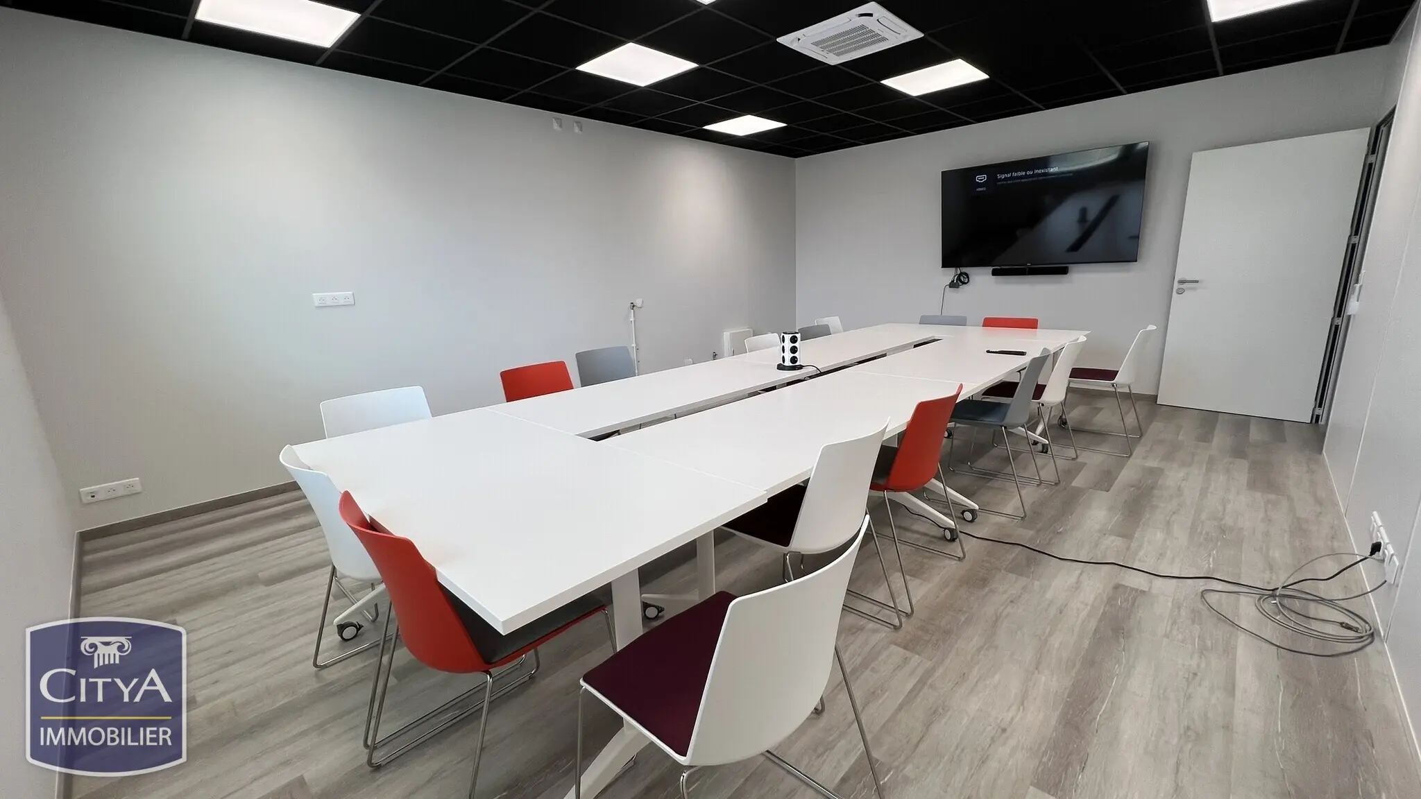 Photo 4 Local Professionnel 351m²