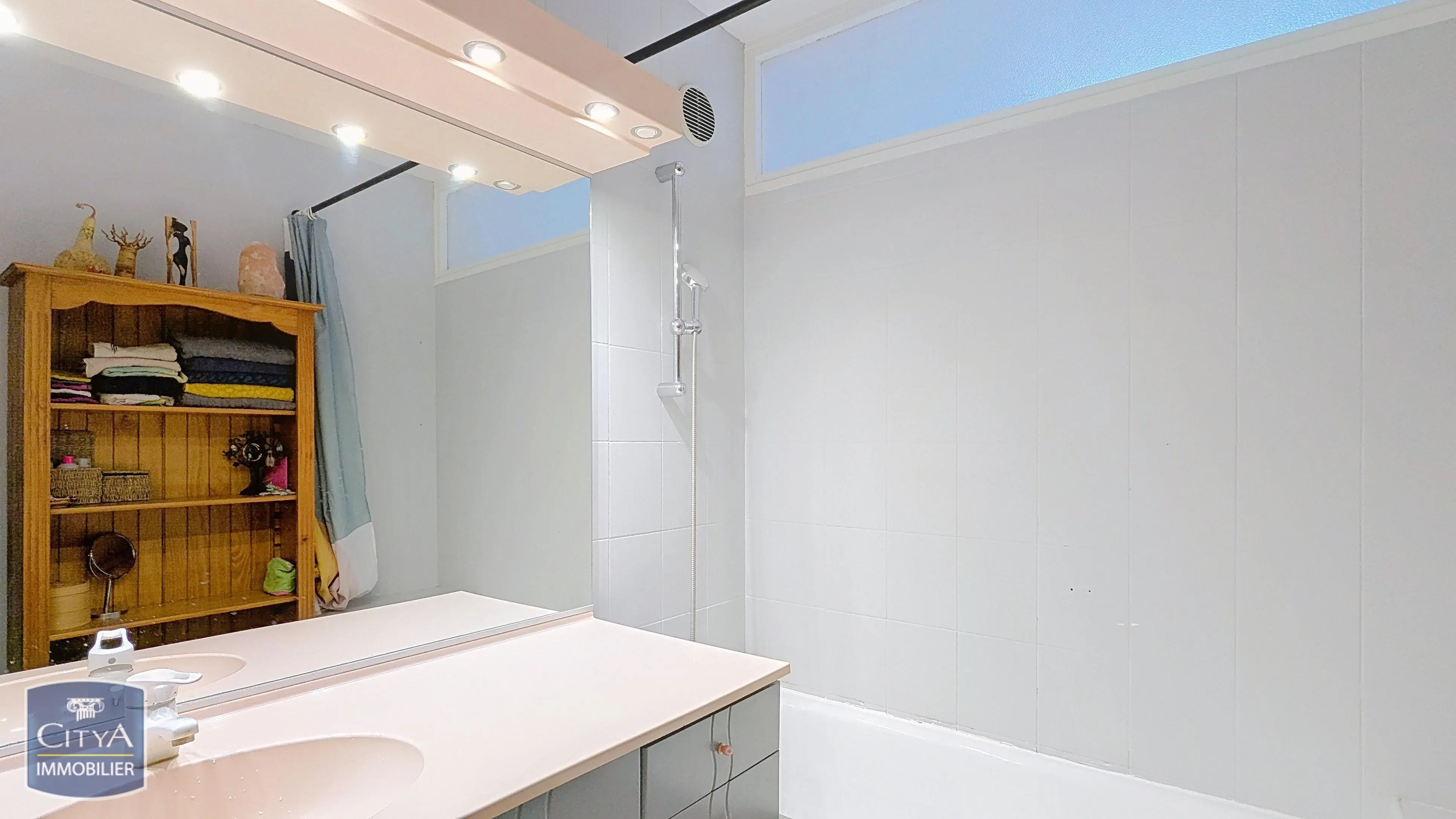 Photo 11 Appartement 5 pièces 92.6m²