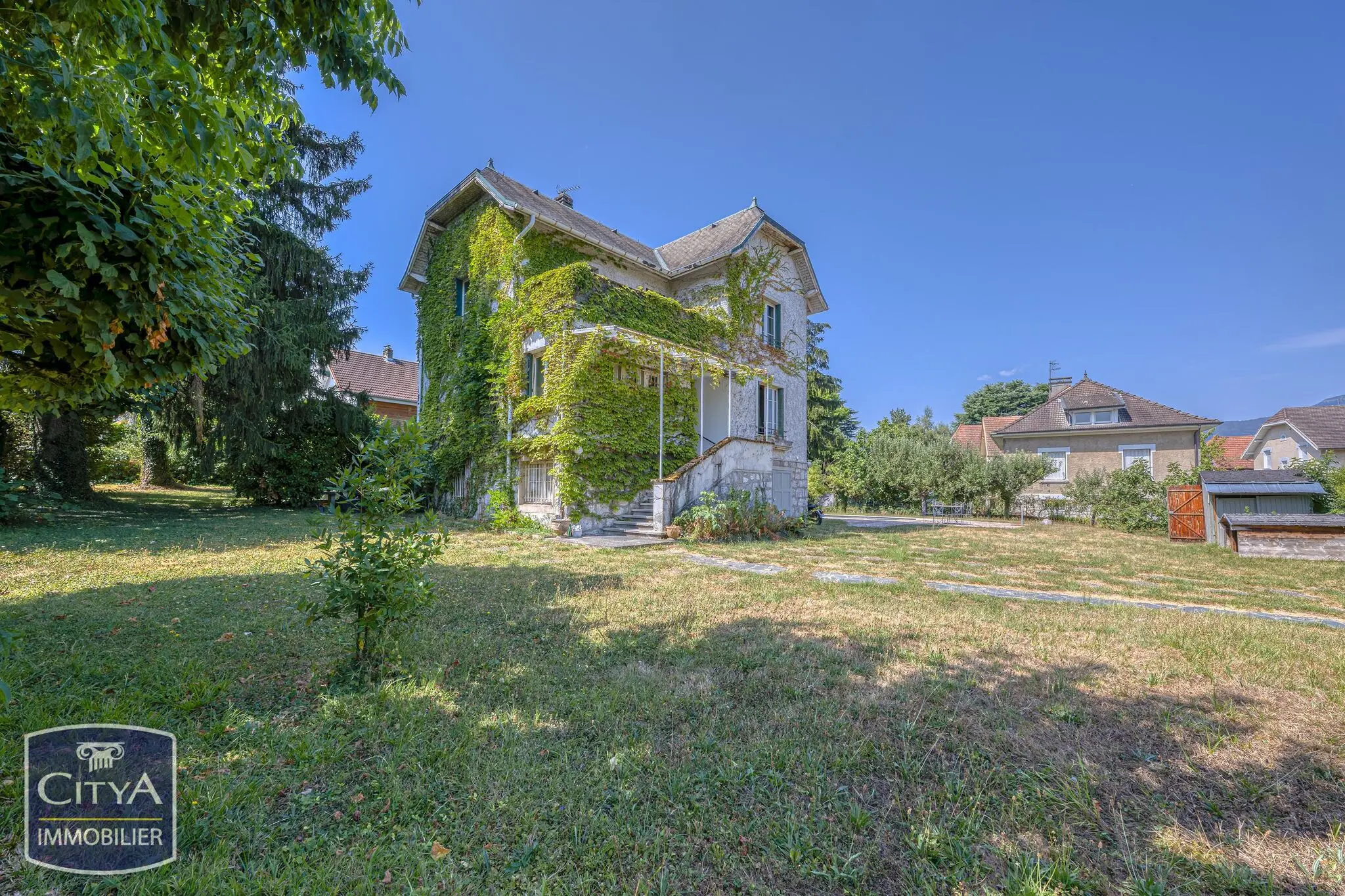 Photo 1 Maison 7 pièces 148.3m²