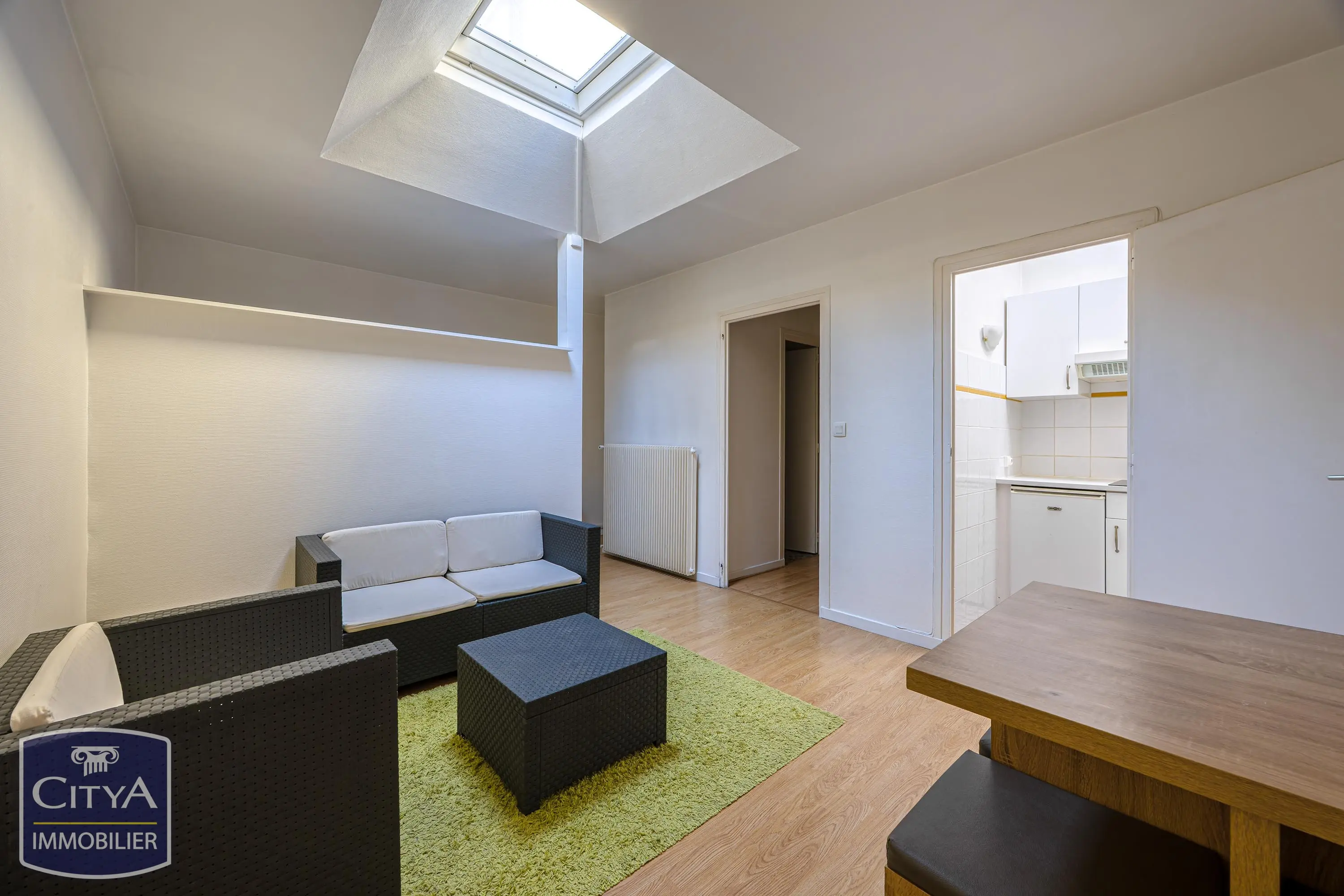 Photo 1 Appartement 1 pièce 25.24m²