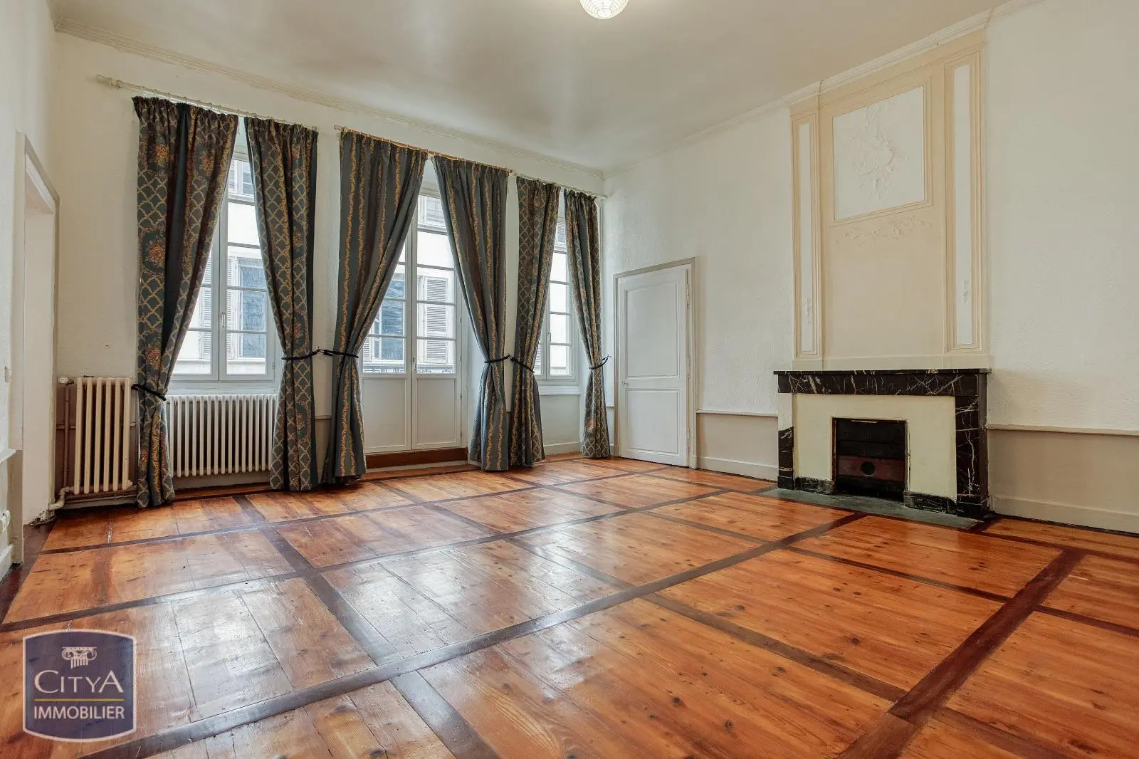 Photo 2 Appartement 7 pièces 219.66m²