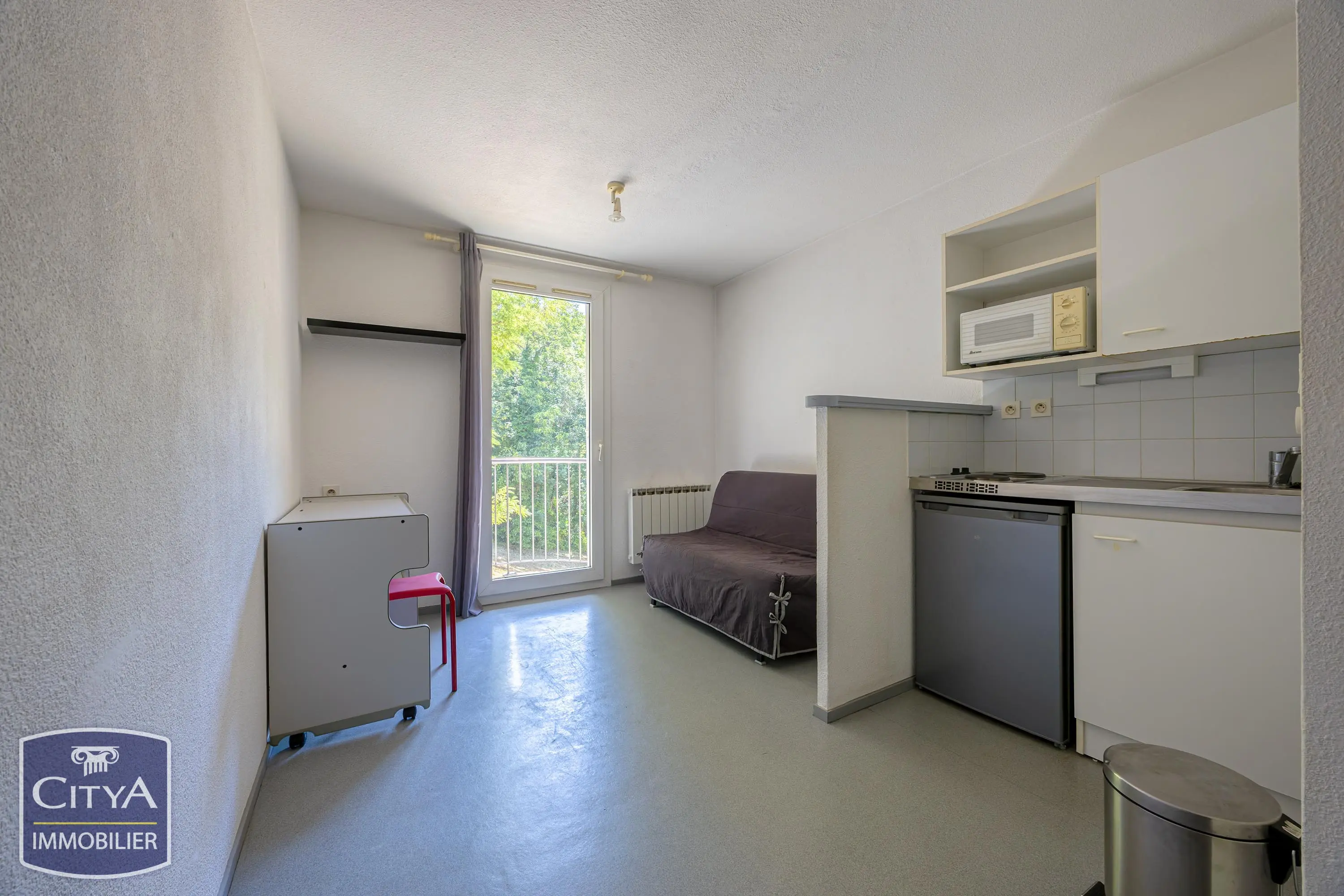 Photo 2 Appartement 1 pièce 18m²