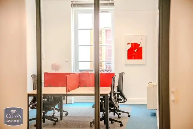 Photo 2 Fonds De Commerce 290m²