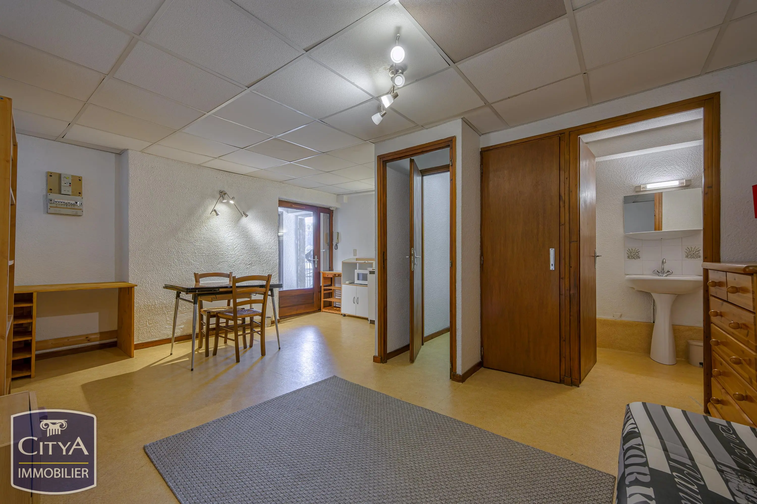 Photo 2 Appartement 1 pièce 24.5m²