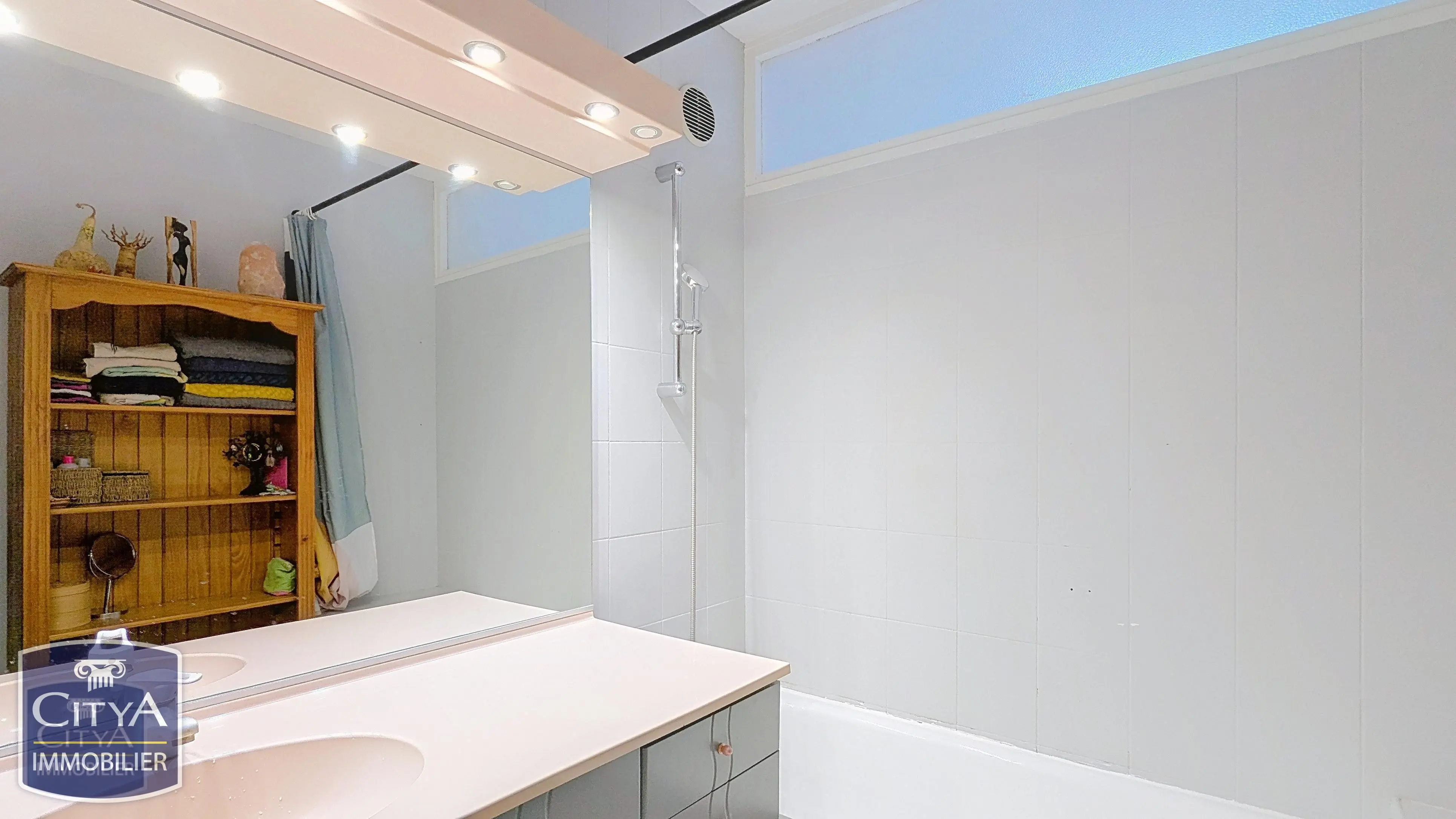 Photo 11 Appartement 5 pièces 92.6m²