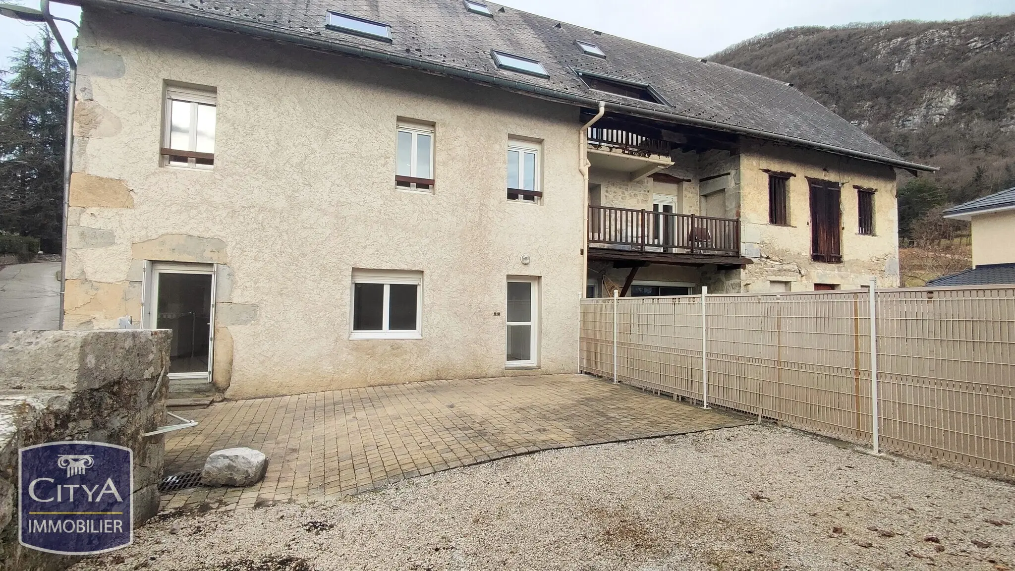 Photo 2 Appartement 5 pièces 93.5m²