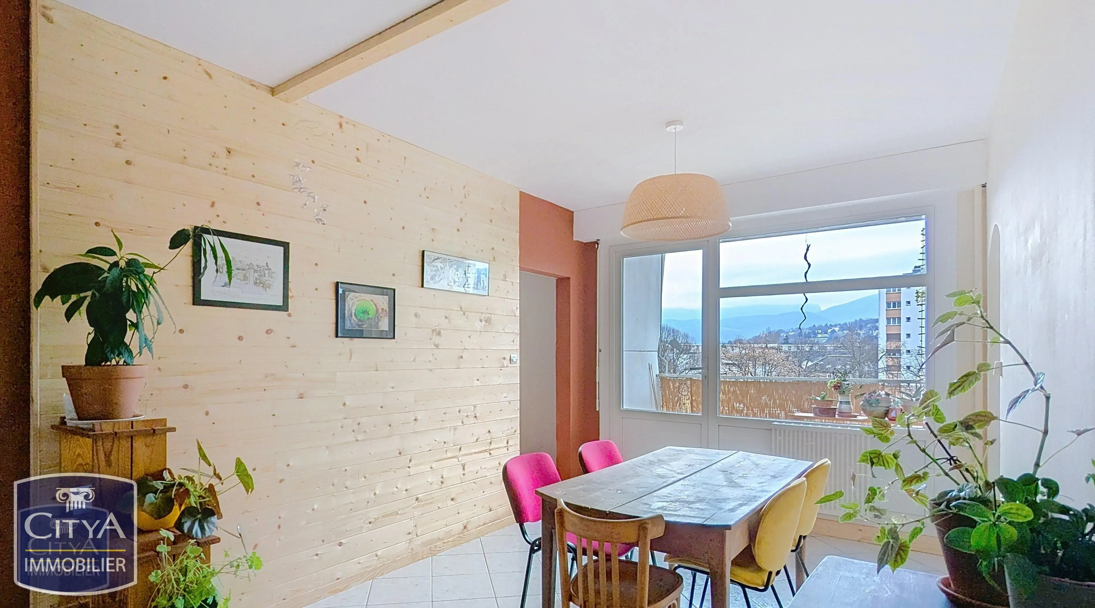 Photo 1 Appartement 5 pièces 92.6m²