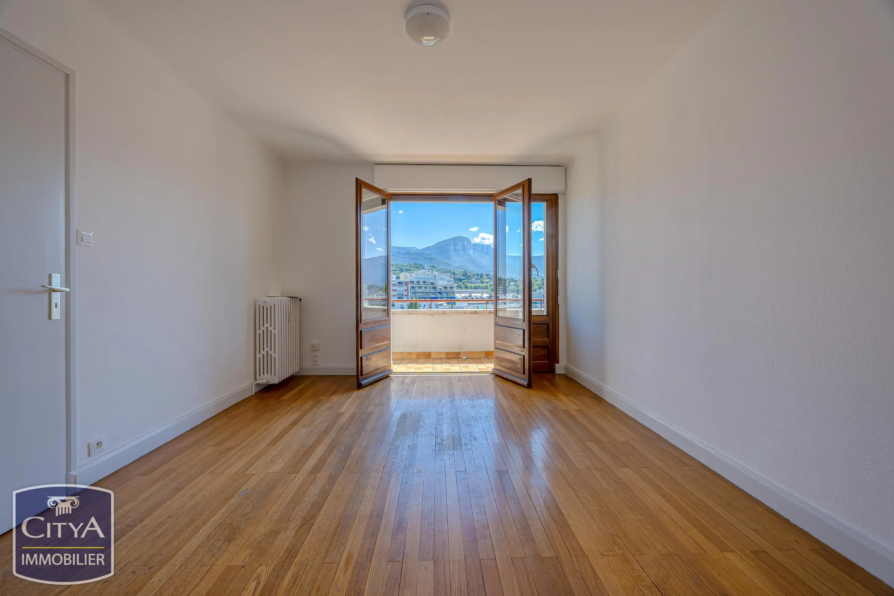 Photo 1 Appartement 2 pièces 43m²