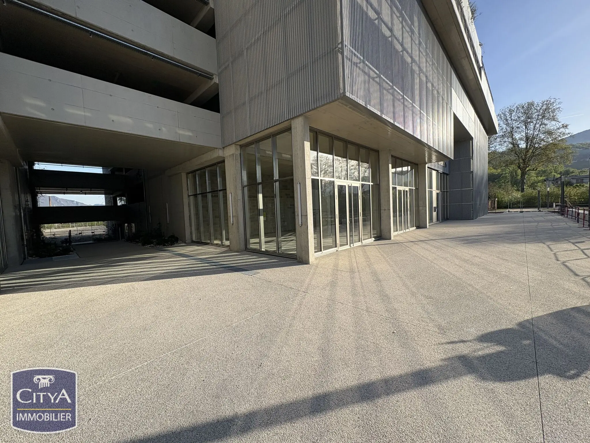 Photo 1 Local Commercial 112m²