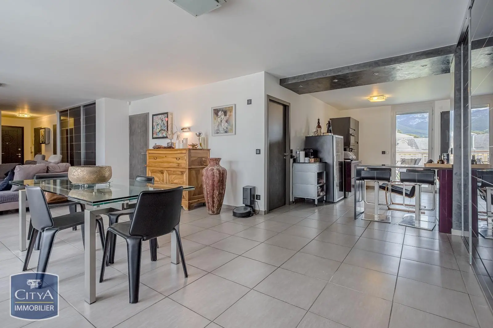 Photo 2 Appartement 5 pièces 160m²