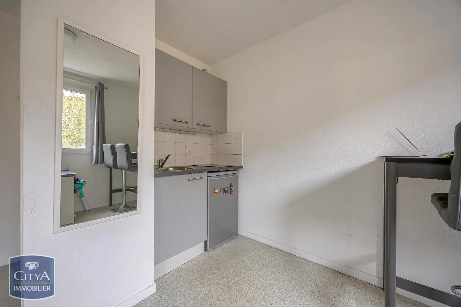 Photo 2 Appartement 1 pièce 26m²