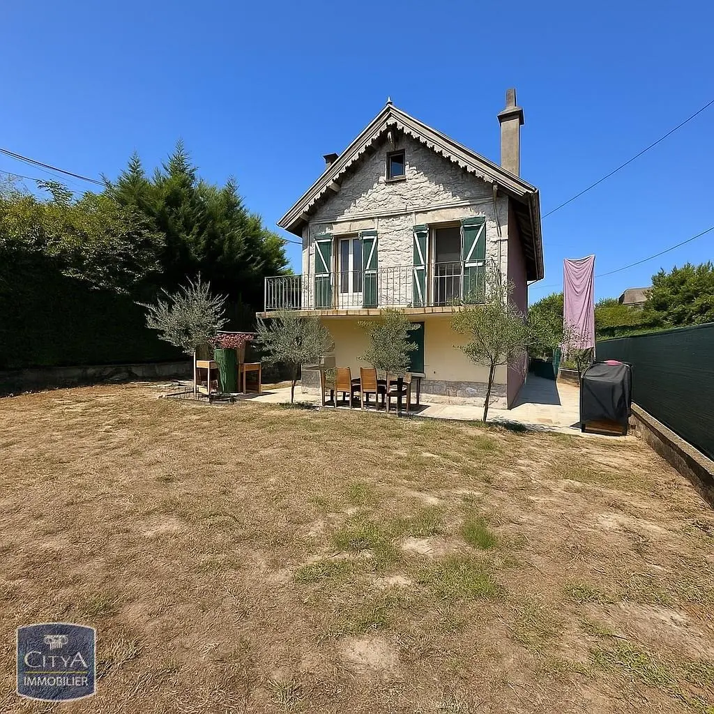 Photo 1 Maison 6 pièces 156m²