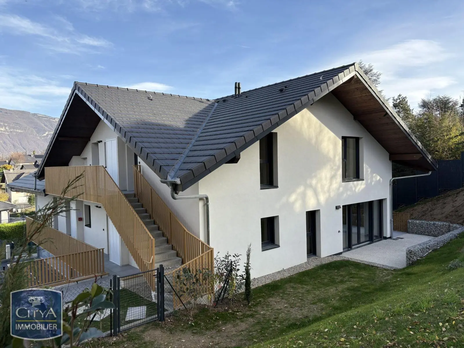 Photo 1 Appartement 4 pièces 91.57m²