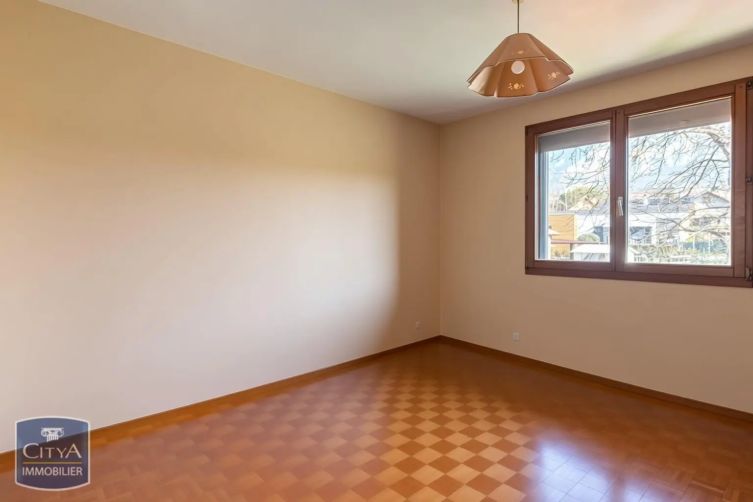 Photo 10 Maison 7 pièces 197m²