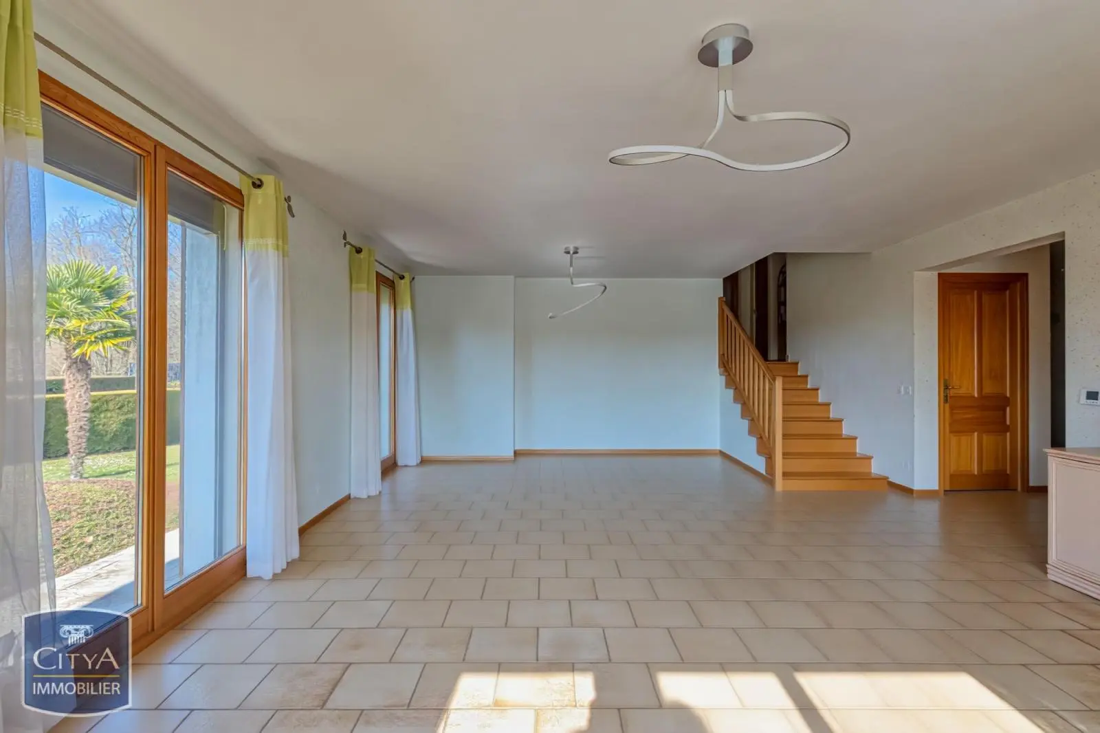 Photo 6 Maison 7 pièces 197m²