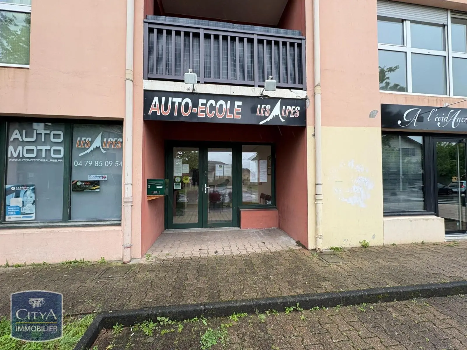 Photo 2 local commercial Saint-Alban-Leysse