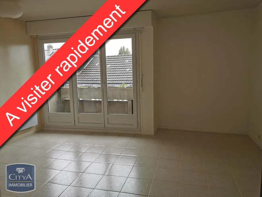 Photo 1 Appartement 1 pièce 25m²