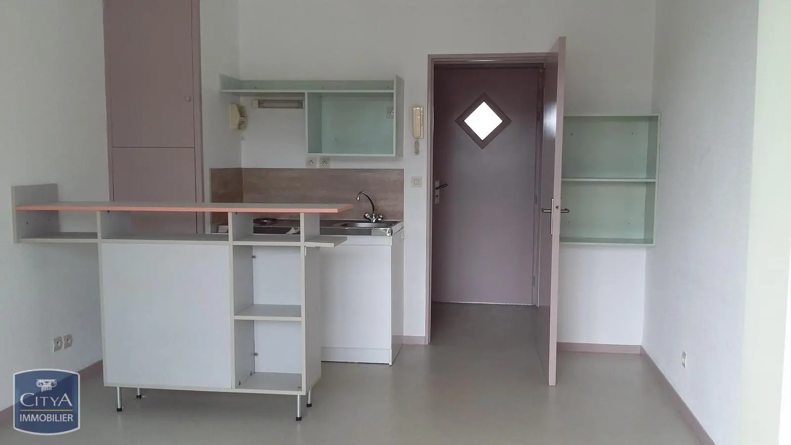 Photo 1 Appartement 1 pièce 20m²
