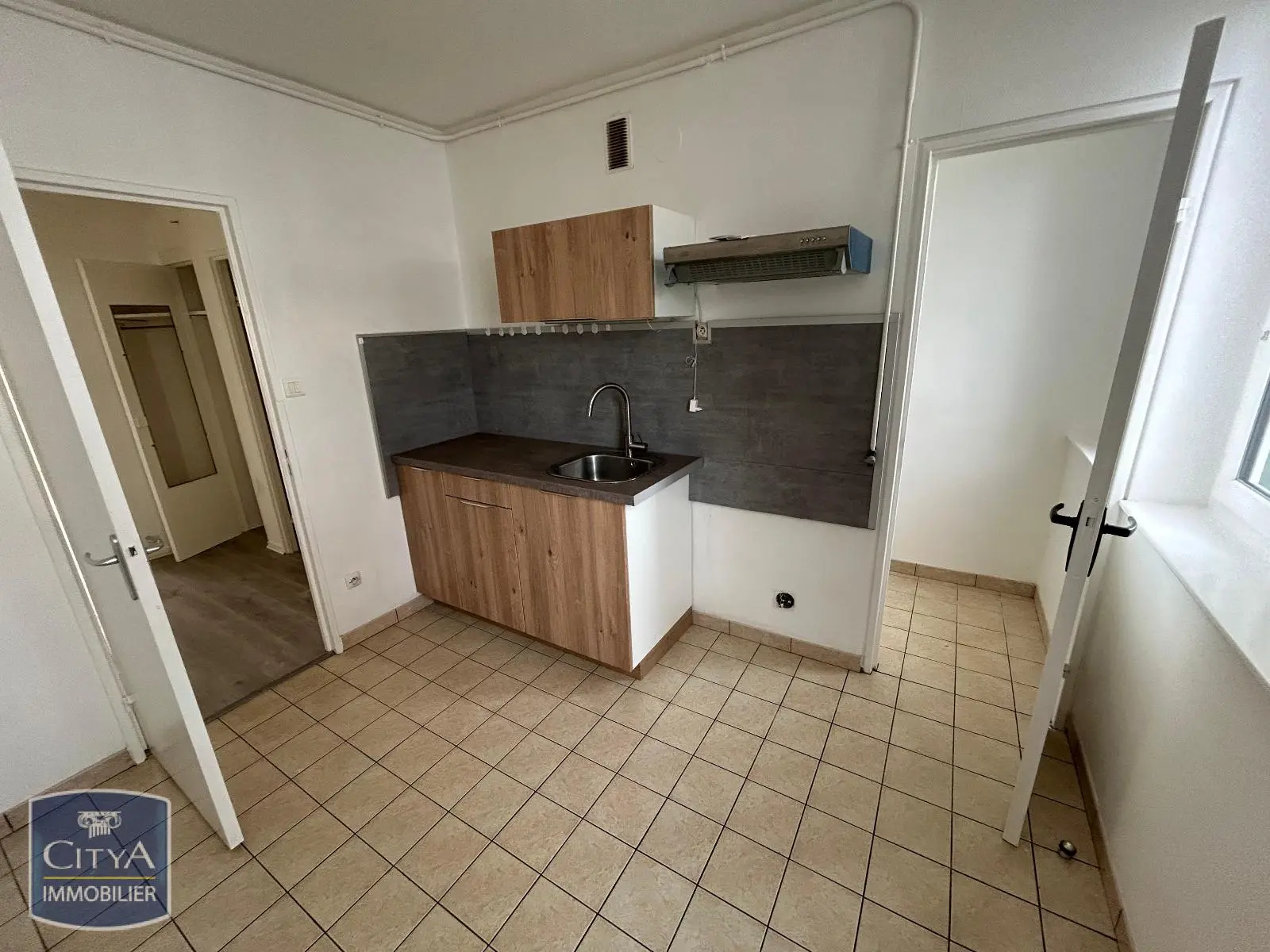 Photo 3 Appartement 4 pièces 75.48m²