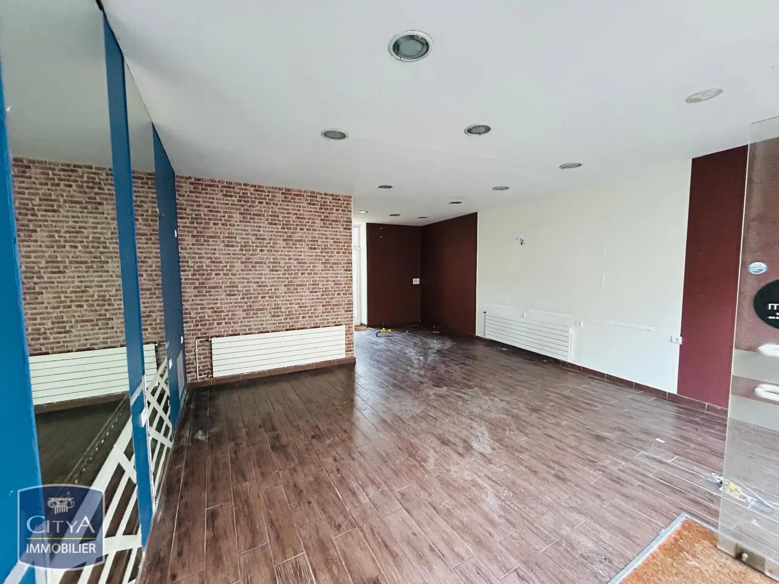 Photo 2 Local Commercial