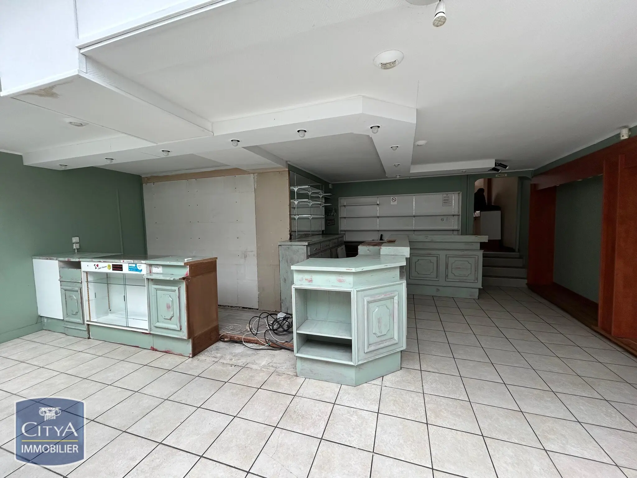 Photo 1 Local Commercial 150m²