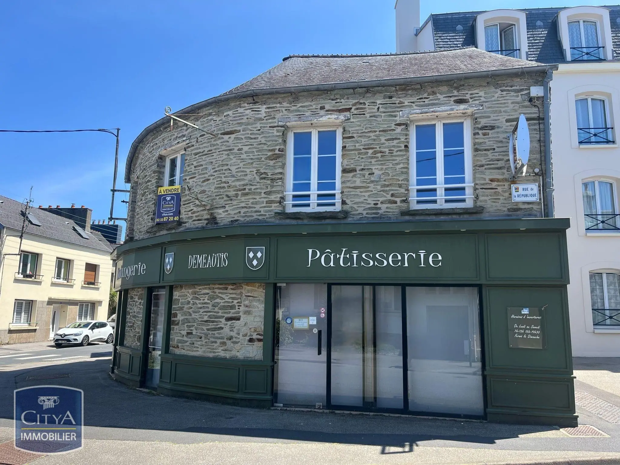 Photo 1 Maison 7 pièces 227m²