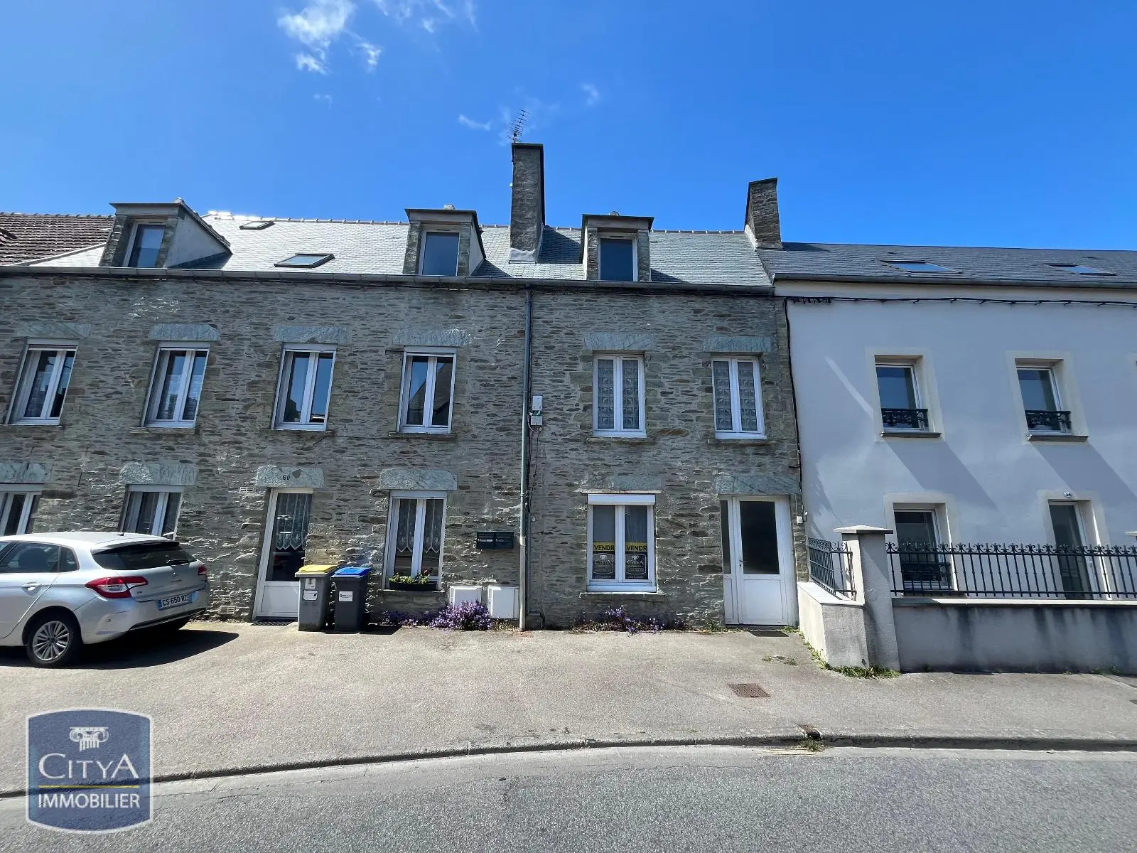 Photo 1 Immeuble