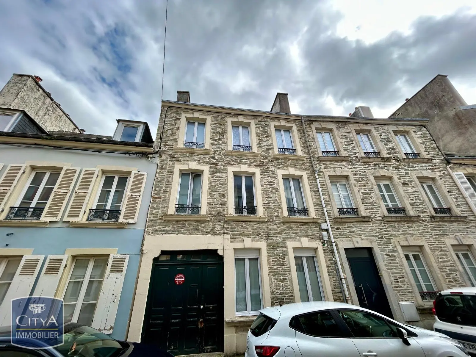 Photo 1 Maison 6 pièces 150m²