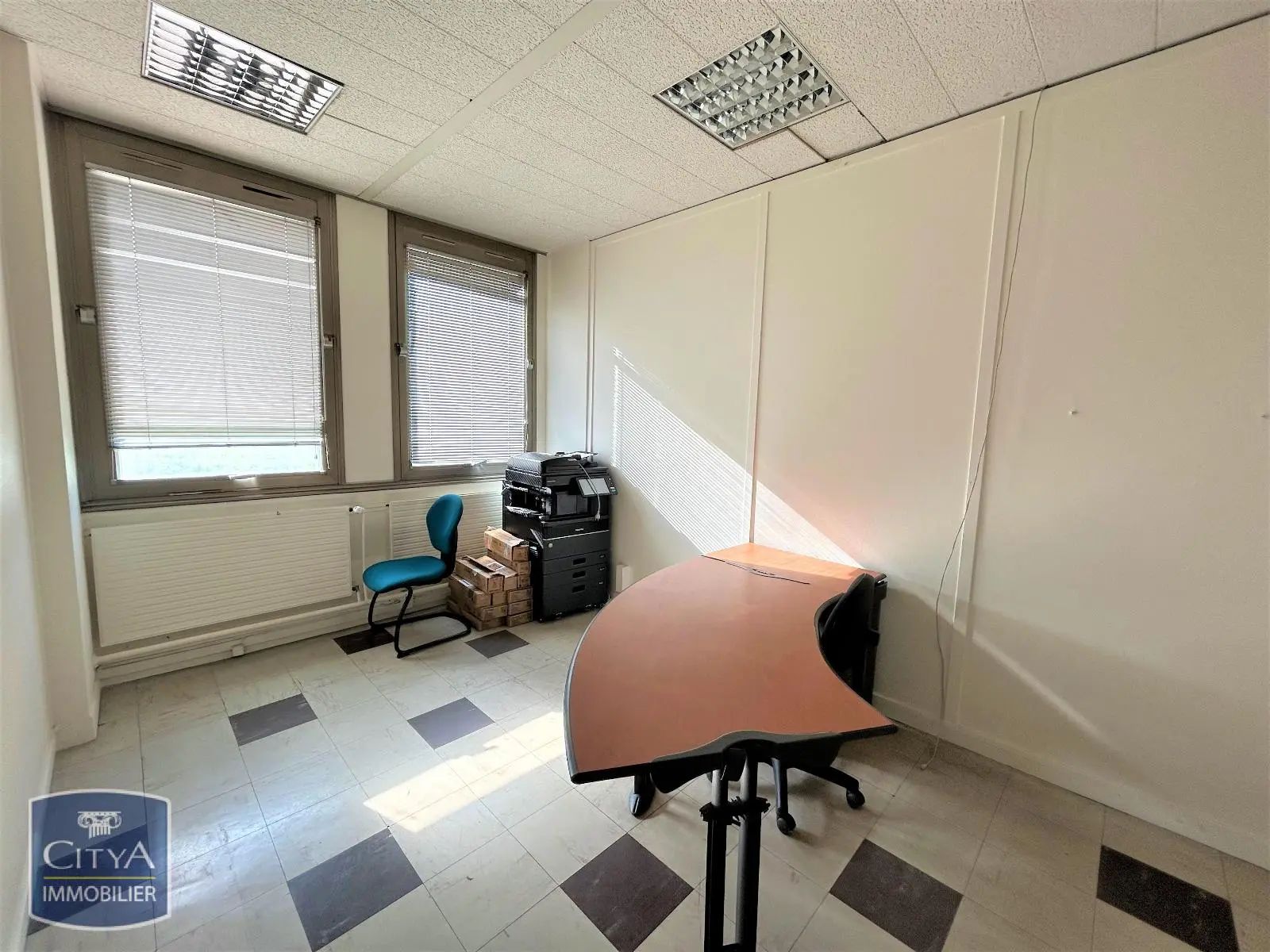 Photo 4 Local Professionnel 111m²