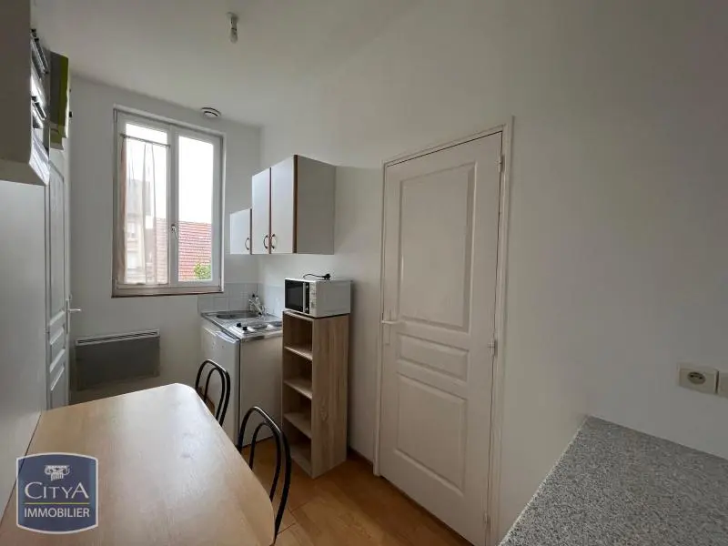 Photo 1 Appartement 1 pièce 23m²