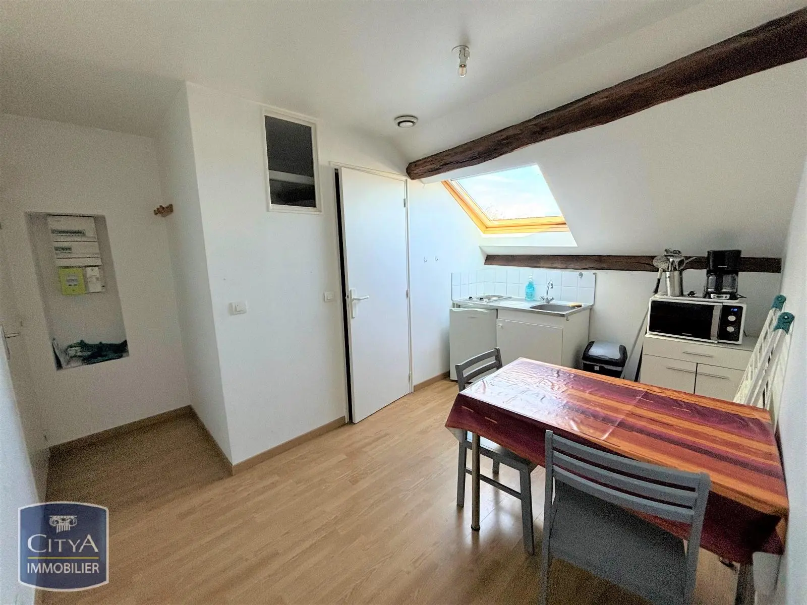 Photo 2 Appartement 1 pièce 19.41m²