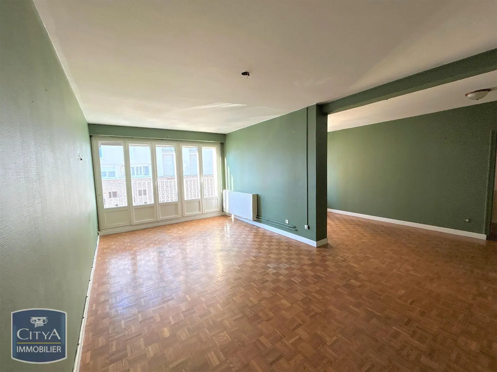 Photo 1 Appartement 5 pièces 105.34m²