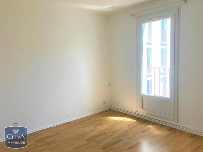 Photo 3 Appartement 4 pièces 82m²