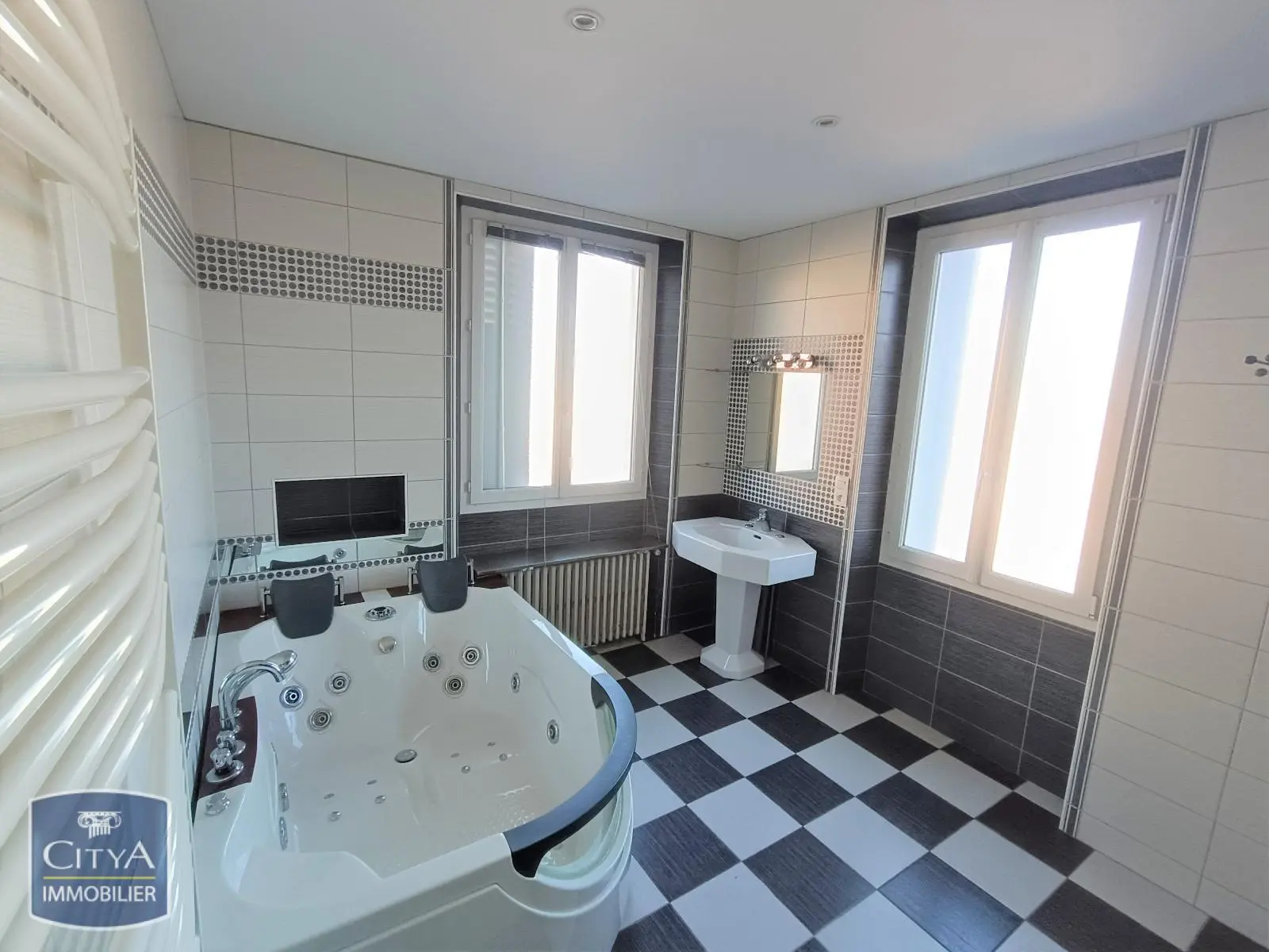 Photo 12 Maison 7 pièces 230m²