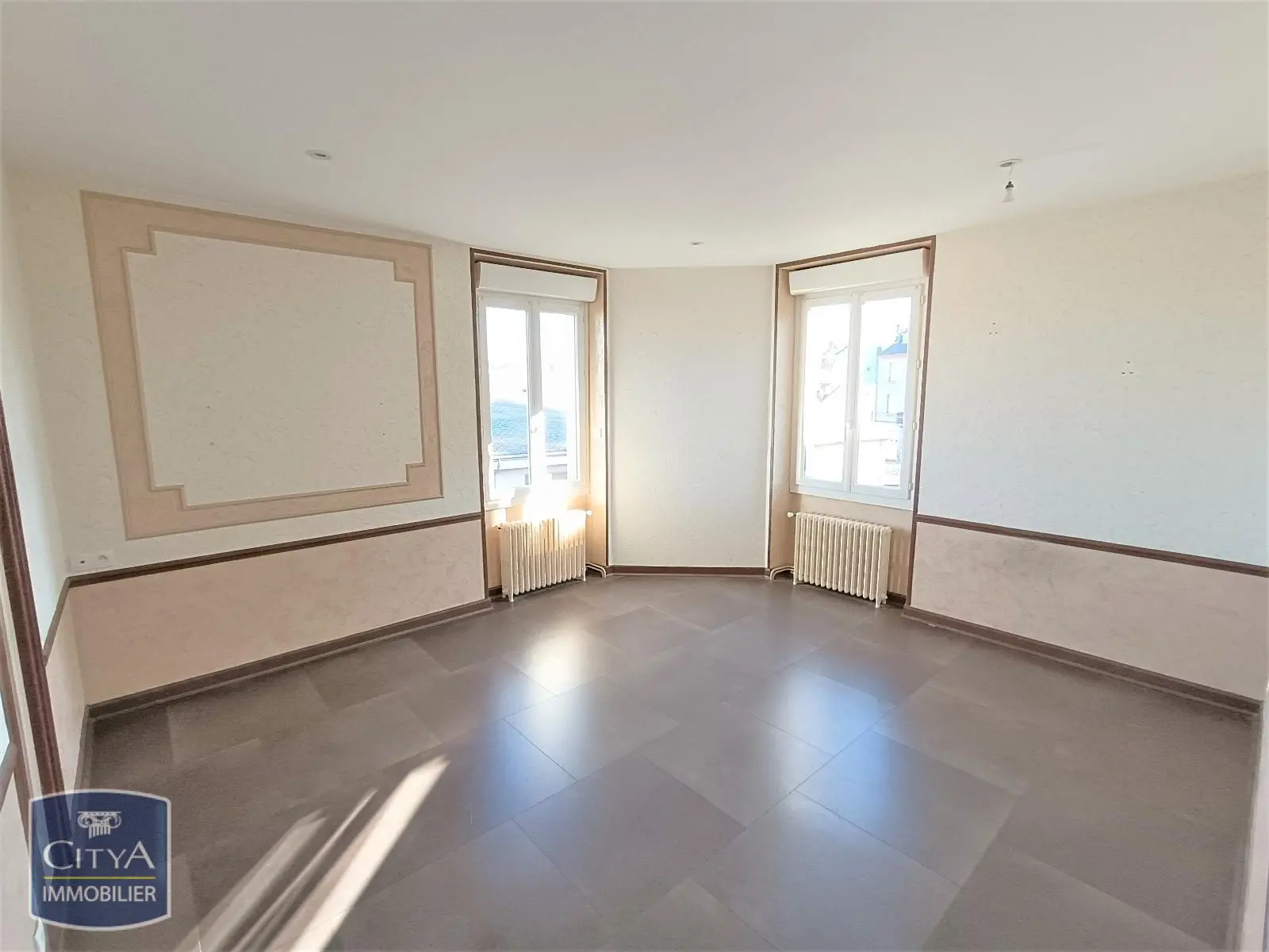 Photo 7 Maison 7 pièces 230m²