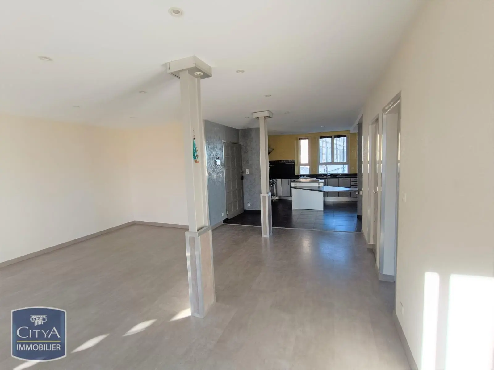 Photo 5 Maison 7 pièces 230m²