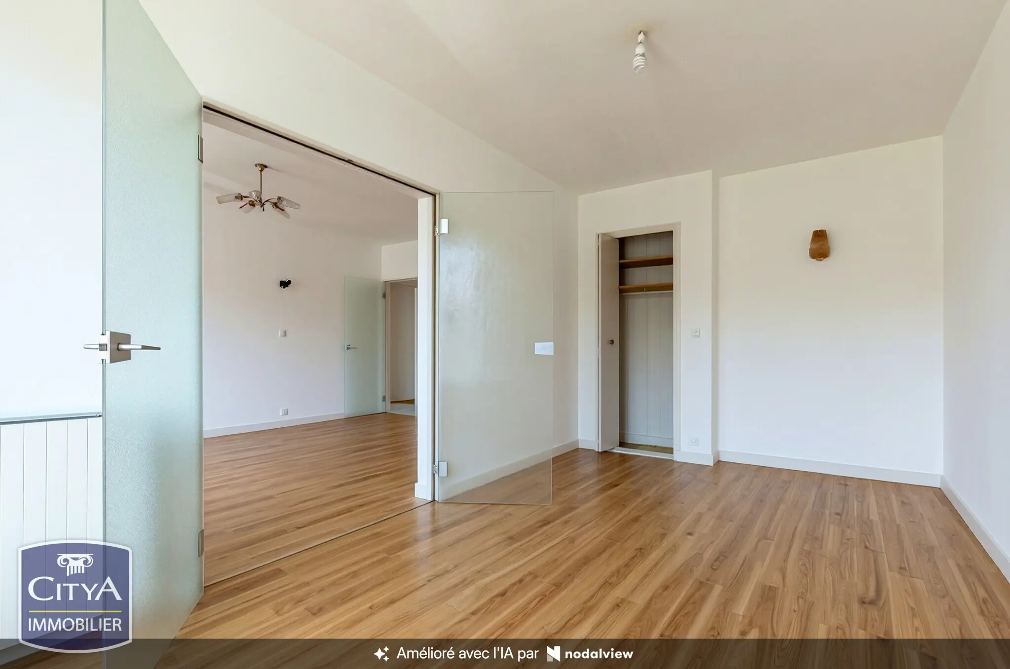 Photo 3 Appartement 4 pièces 77m²