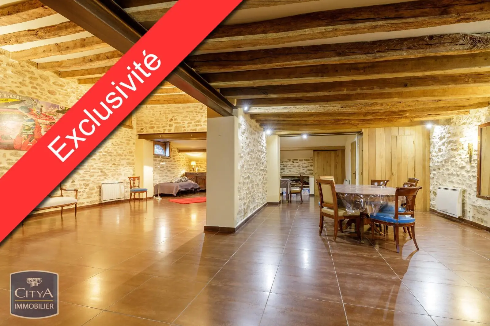 Photo 1 Maison 2 pièces 165m²