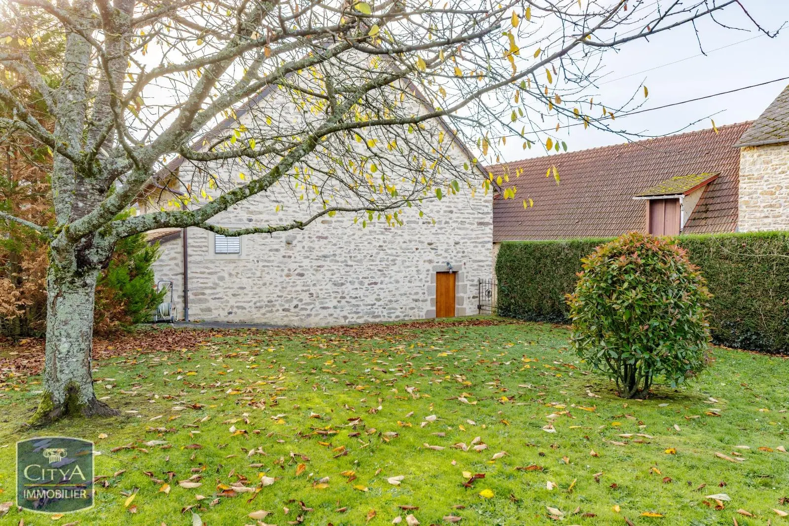 Photo 3 Maison 2 pièces 165m²