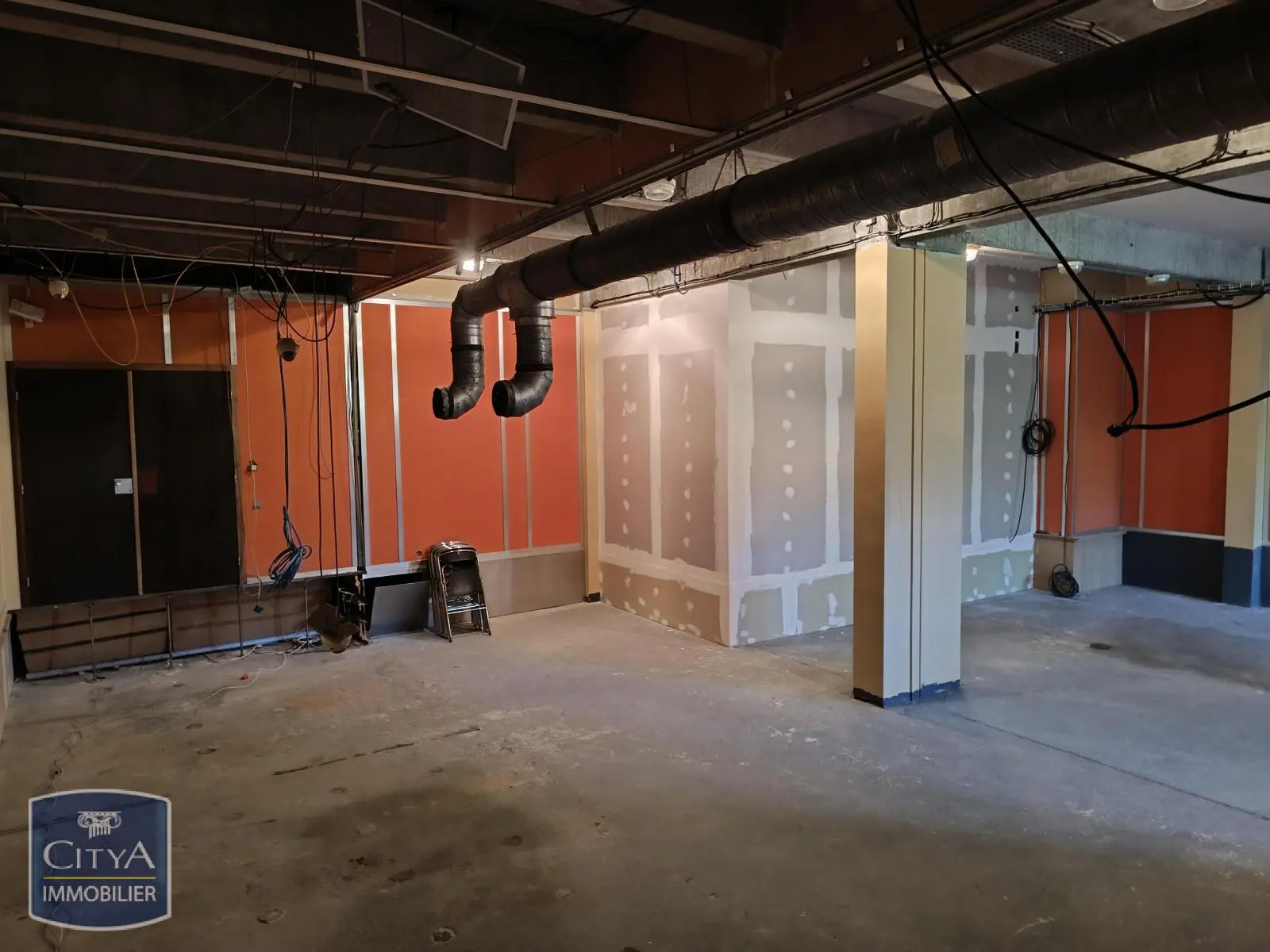Photo 1 Local Commercial 162m²