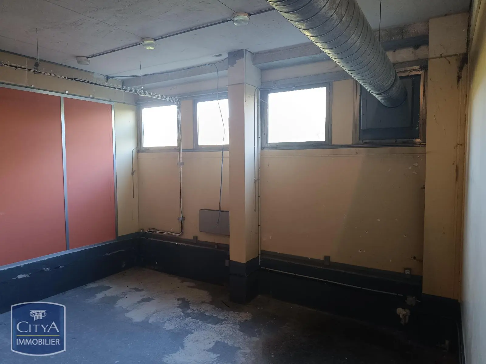 Photo 15 Local Commercial 448m²