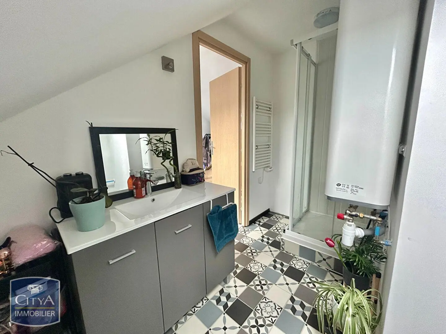 Photo 2 Appartement 1 pièce 13.41m²