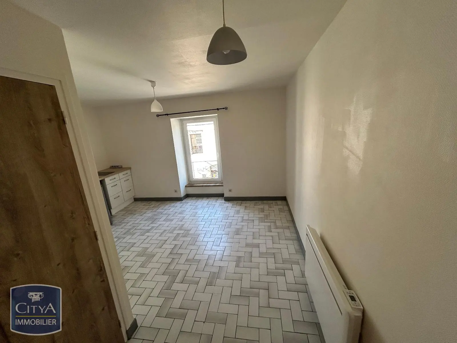 Photo 1 Appartement 1 pièce 18.43m²