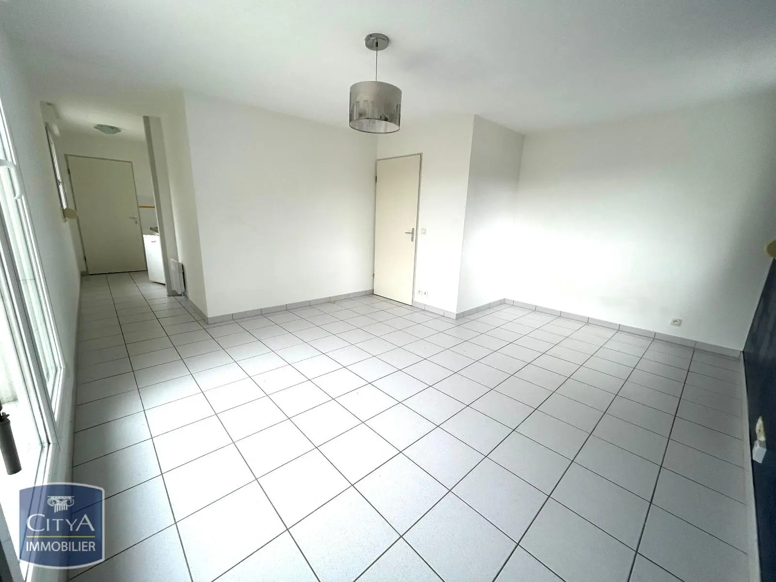 Photo 3 Appartement 1 pièce 31.83m²
