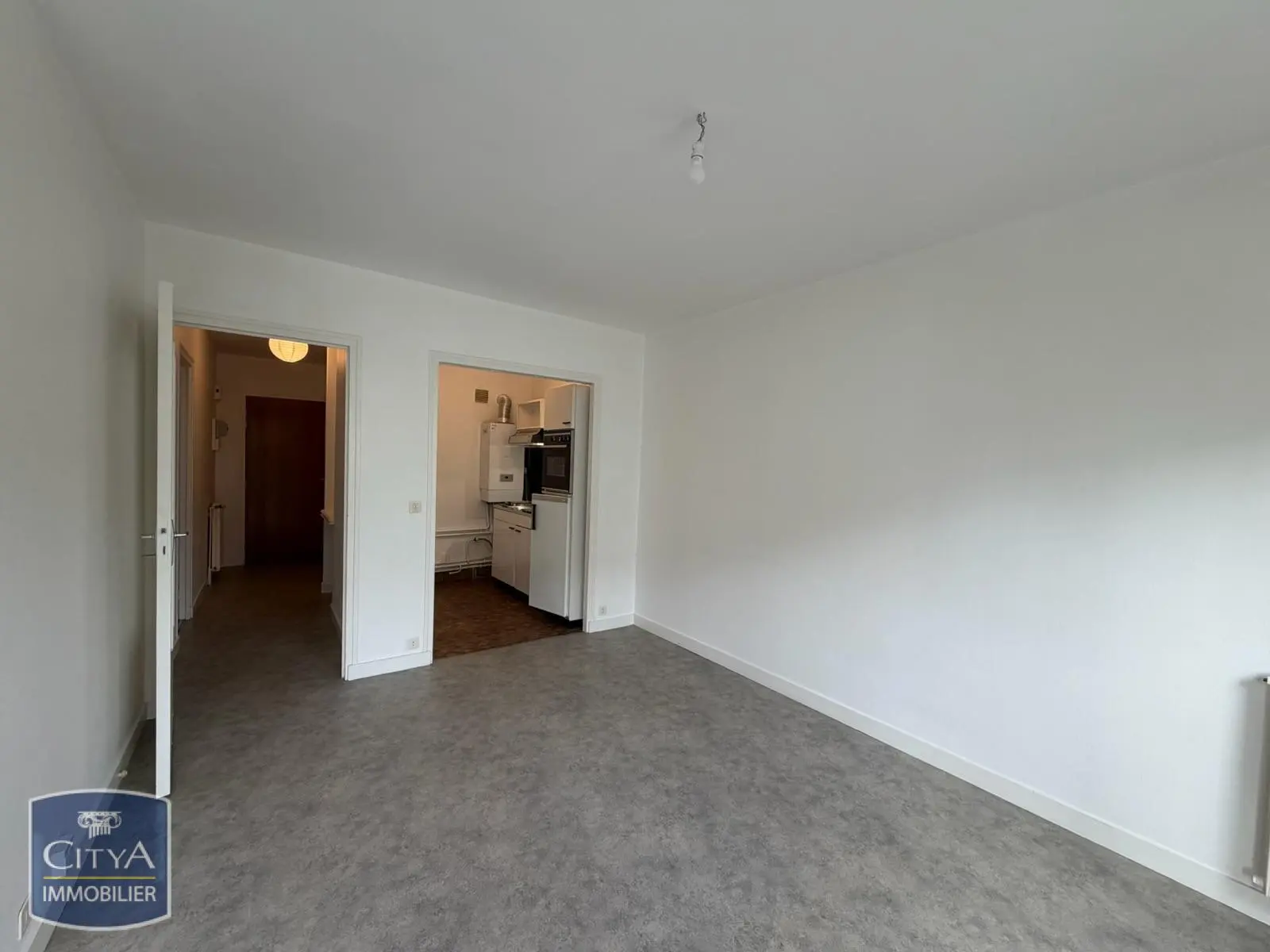 Photo 1 Appartement 1 pièce 42m²